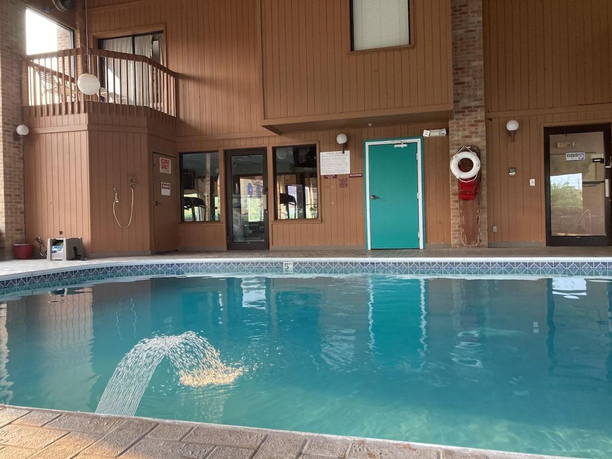 Royal Inn Suites Huntington Zewnętrze zdjęcie